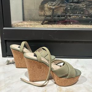 White House Black Market green heels